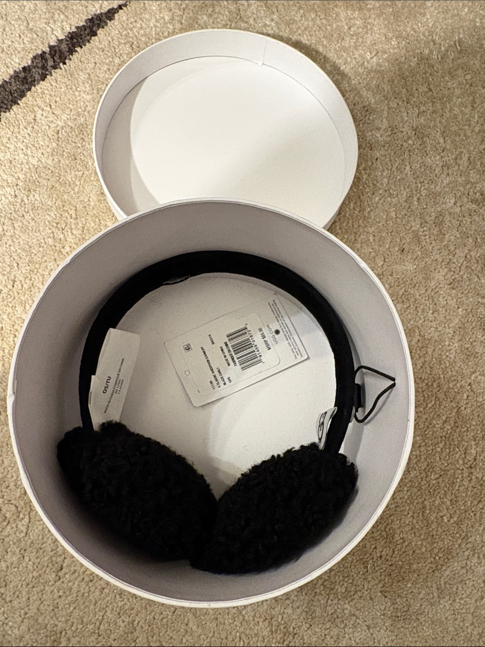 NWT UGG Earmuffs ❤️ - Picture 4 of 4